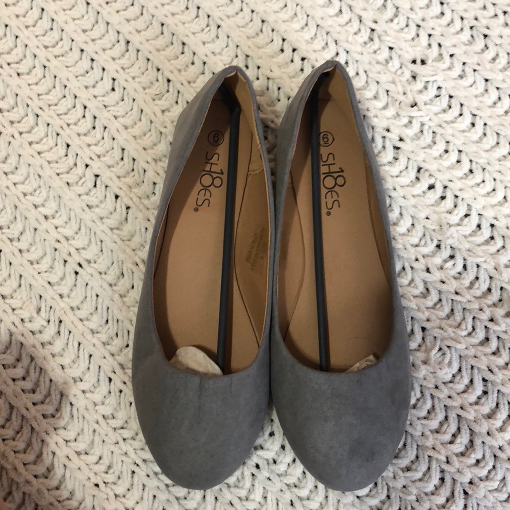 Gray flats
